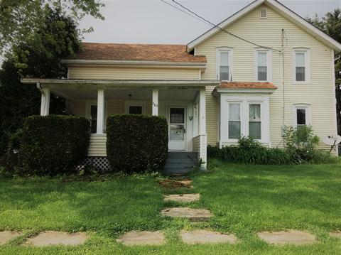 202 E Bluff St, Winnebago, IL 61088 photo 1