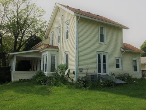 202 E Bluff St, Winnebago, IL 61088 photo 18