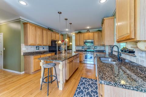 16400 Fairfield Dr, Plainfield, IL 60586 photo 8