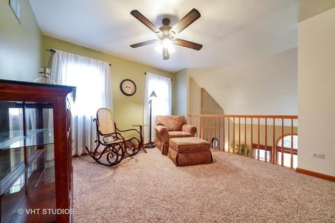 933 Crest Ave, Addison, IL 60101 photo 11