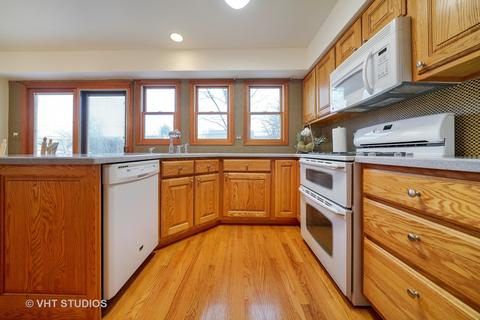 933 Crest Ave, Addison, IL 60101 photo 3