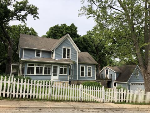 105 Crighton Ave, Elgin, IL 60123 photo 2