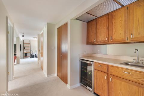 1306 Hawthorne Ln, Glenview, IL 60025 photo 18
