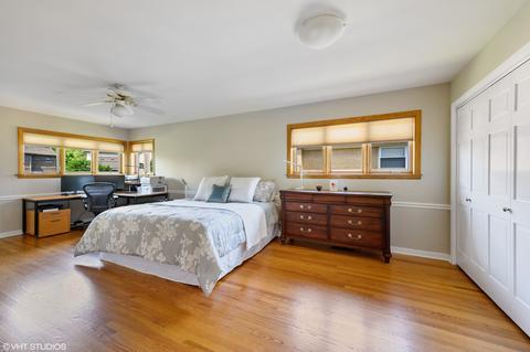 1306 Hawthorne Ln, Glenview, IL 60025 photo 11