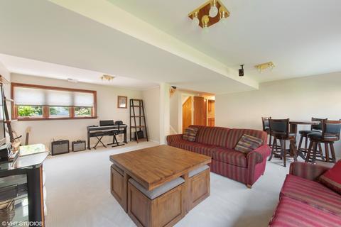 1306 Hawthorne Ln, Glenview, IL 60025 photo 17