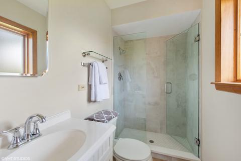 1306 Hawthorne Ln, Glenview, IL 60025 photo 12