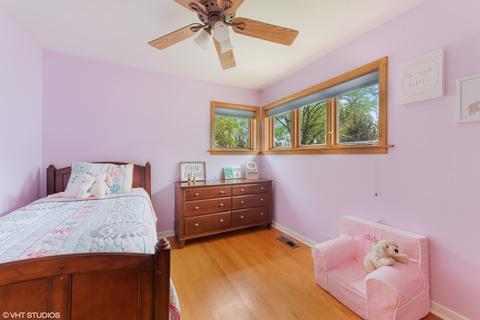1306 Hawthorne Ln, Glenview, IL 60025 photo 13
