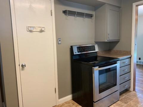 870 W Walnut St, Kankakee, IL 60901 photo 3