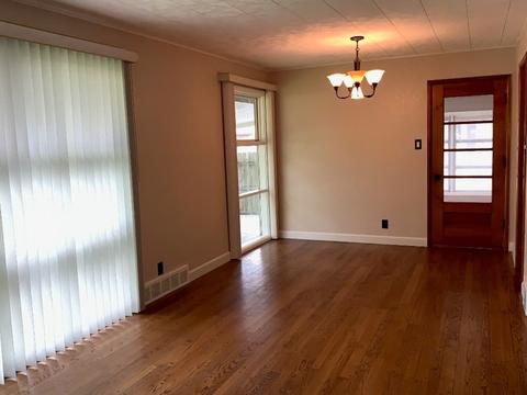 870 W Walnut St, Kankakee, IL 60901 photo 5