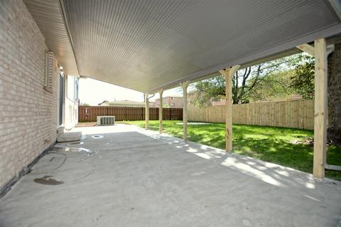 8012 Thomas Ave, Bridgeview, IL 60455 photo 33