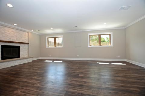 8012 Thomas Ave, Bridgeview, IL 60455 photo 25
