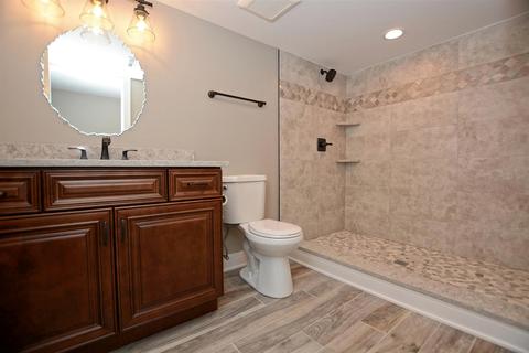 8012 Thomas Ave, Bridgeview, IL 60455 photo 27