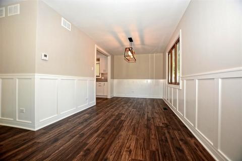 8012 Thomas Ave, Bridgeview, IL 60455 photo 15