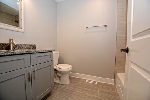 8012 Thomas Ave, Bridgeview, IL 60455 photo 21