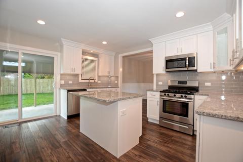 8012 Thomas Ave, Bridgeview, IL 60455 photo 9
