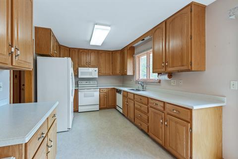 403 Arrowhead Dr, Gilberts, IL 60136 photo 6