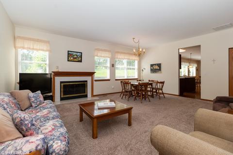 20929 W Spruce Ln, Plainfield, IL 60544 photo 2