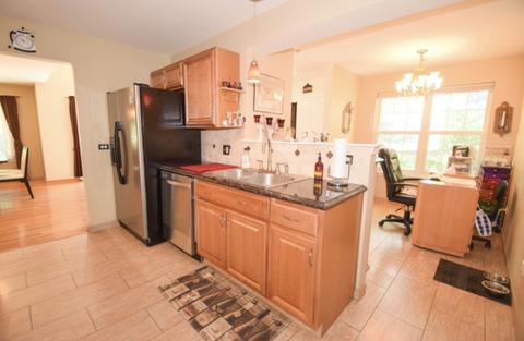 1652 Cayman Ct #4, Bartlett, IL 60103 photo 6