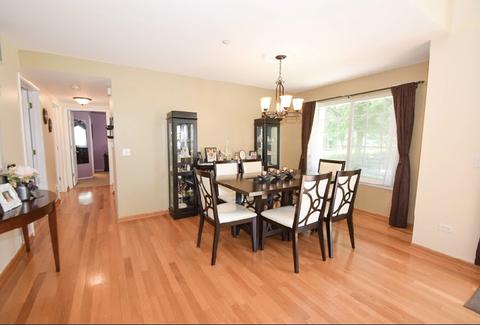 1652 Cayman Ct #4, Bartlett, IL 60103 photo 4
