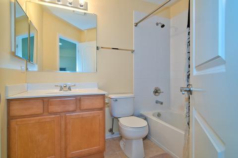 871 Forest Glen Ct, Bartlett, IL 60103 photo 22