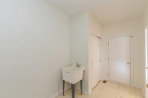 319 Gregory M Sears Dr, Gilberts, IL 60136 photo 11