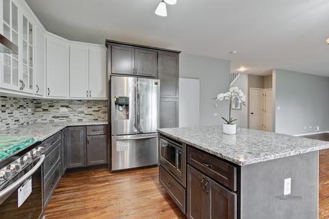 33780 N Summerfields Dr, Gurnee, IL 60031 photo 12