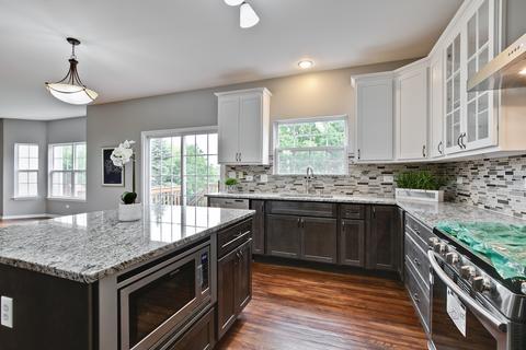 33780 N Summerfields Dr, Gurnee, IL 60031 photo 13