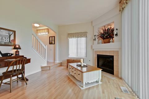 943 Mesa Dr, Elgin, IL 60123 photo 6