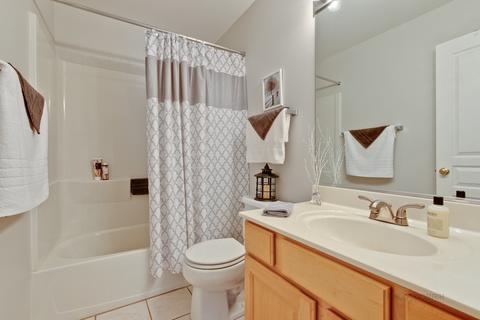 943 Mesa Dr, Elgin, IL 60123 photo 15