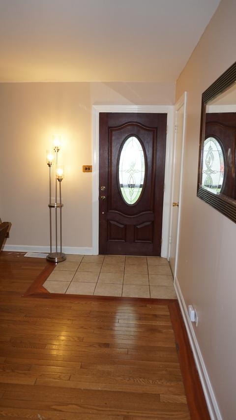 552 Commanche Ln, Carol Stream, IL 60188 photo 3