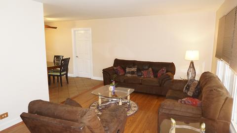 552 Commanche Ln, Carol Stream, IL 60188 photo 4