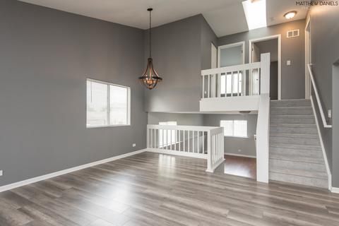 683 Packard Dr, Elgin, IL 60120 photo 11