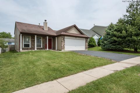 683 Packard Dr, Elgin, IL 60120 photo 2