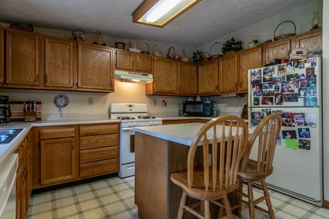 305 N Cedar St, Gardner, IL 60424 photo 8