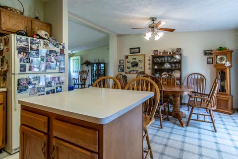 305 N Cedar St, Gardner, IL 60424 photo 10