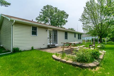 305 N Cedar St, Gardner, IL 60424 photo 27