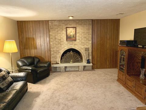 835 N Wyncroft Pl, Addison, IL 60101 photo 17