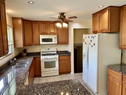 835 N Wyncroft Pl, Addison, IL 60101 photo 11