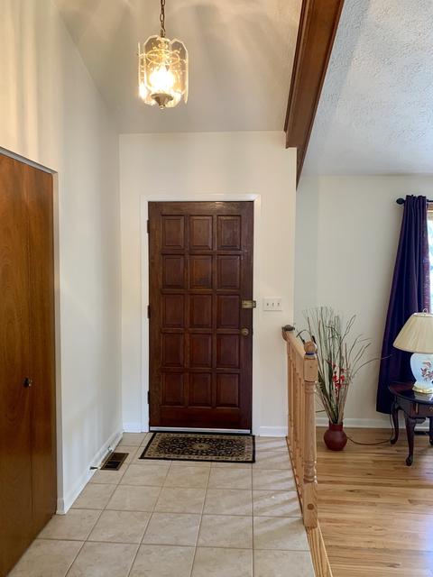 835 N Wyncroft Pl, Addison, IL 60101 photo 5