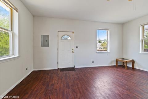 2456 E 74th Pl, Chicago, IL 60649 photo 6