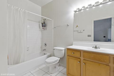 2456 E 74th Pl, Chicago, IL 60649 photo 8