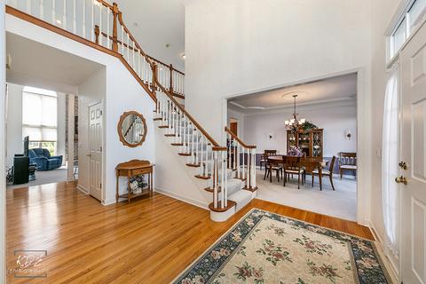 3364 White Eagle Dr, Naperville, IL 60564 photo 3