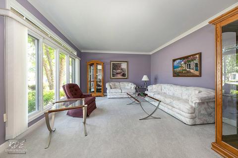 3364 White Eagle Dr, Naperville, IL 60564 photo 4