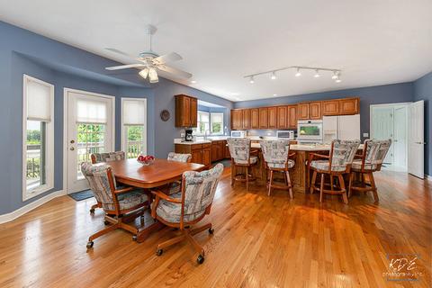 3364 White Eagle Dr, Naperville, IL 60564 photo 7