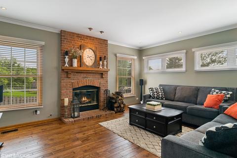 228 Sangamon Ct, Bartlett, IL 60103 photo 12