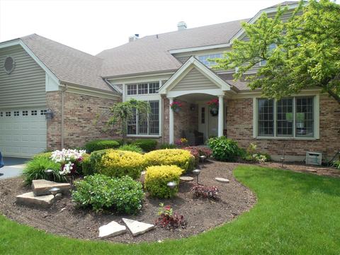 228 Sangamon Ct, Bartlett, IL 60103 photo 2