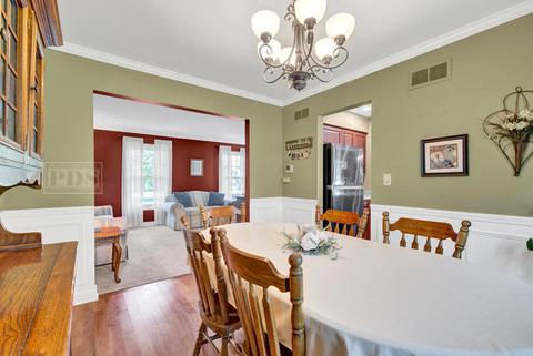 2125 N Summit St, Wheaton, IL 60187 photo 7