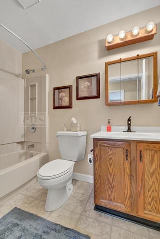 2125 N Summit St, Wheaton, IL 60187 photo 19