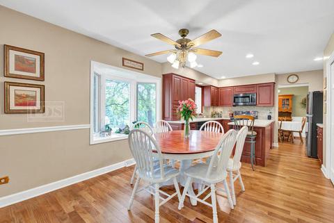 2125 N Summit St, Wheaton, IL 60187 photo 12