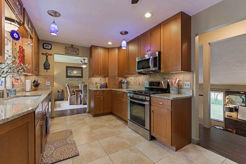 1011 W Gregory St, Normal, IL 61761 photo 8